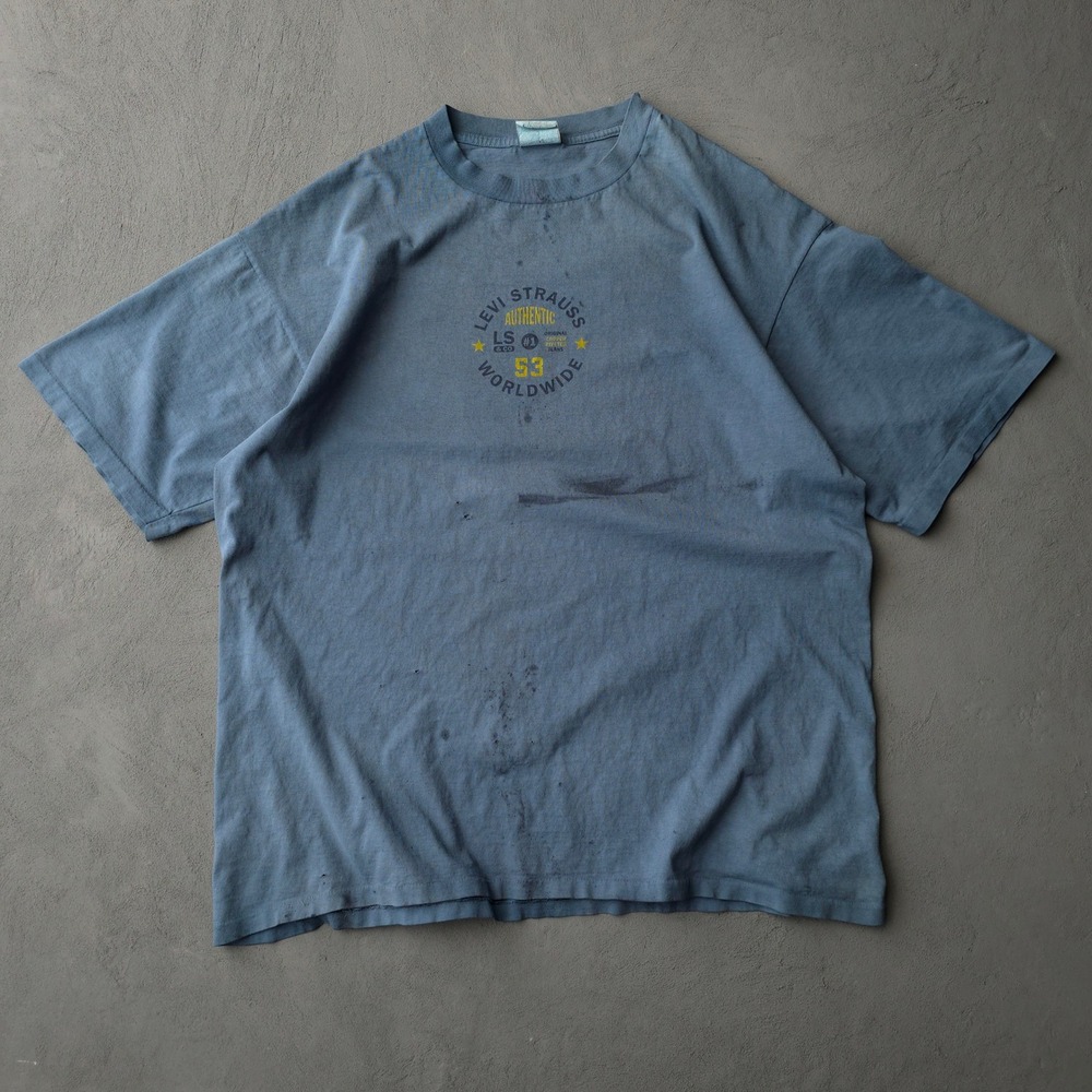 Vintage 90s T-shirt XL Blue Levi Strauss Authentic Worldwide Distressed